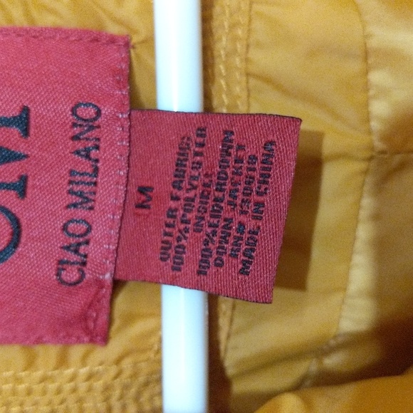 #9. CM Milano Assymetrical Long Puffer Jacket with zipped pockets. Size:Medium - Picture 8 of 9
